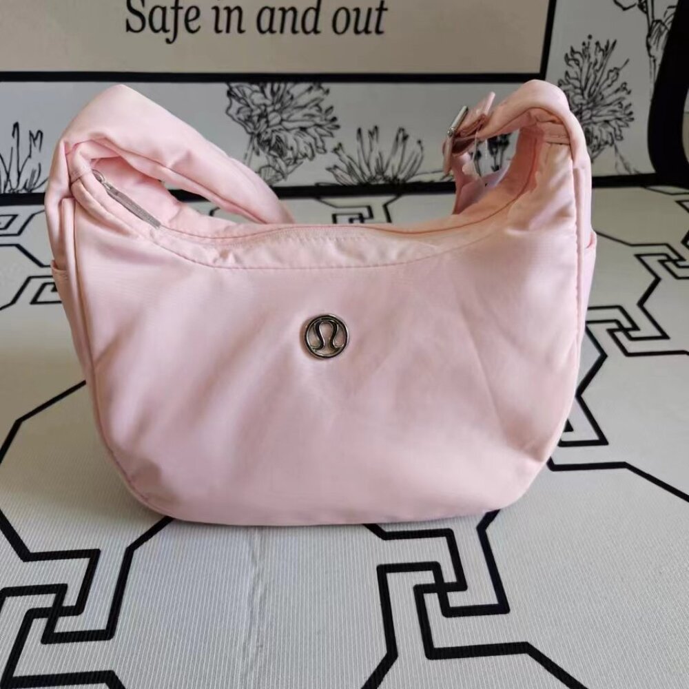 Lululemon new multifunctional crossbody bag - Picture 1 of 5